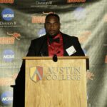 DeAndre Holmes '15, 2022 Kedrick Couch Alumni Coach of the Year