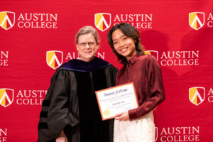 The Suzanna B. and Joe M. Norwood Endowed Award for an Outstanding Student in Pre-Medical Studies, Michelle Zhu